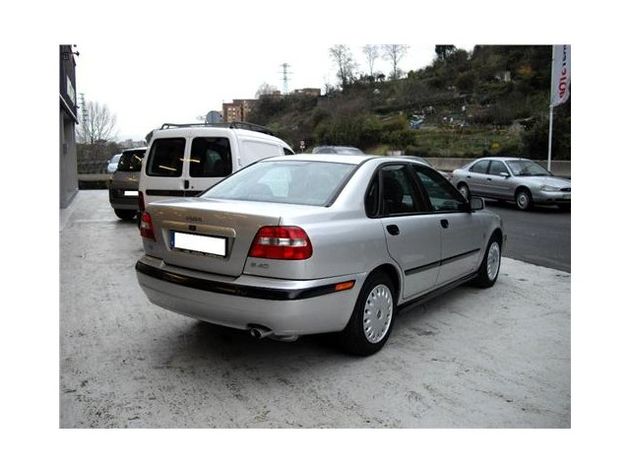 VOLVO S40 1.6