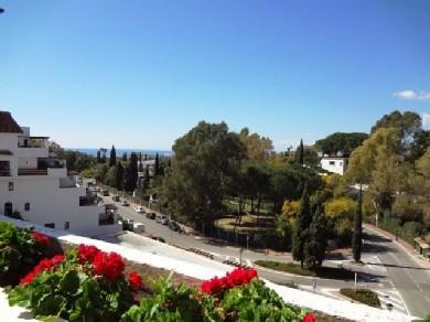 Apartamento con 6 dormitorios se vende en Marbella, Costa del Sol