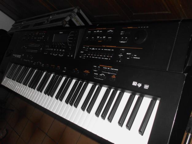 Teclado interactivo Roland G-1000