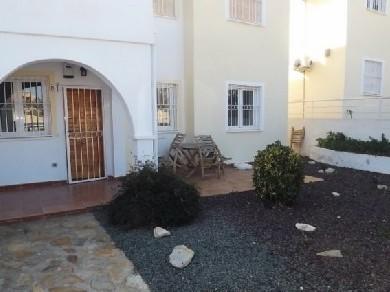 Apartamento con 3 dormitorios se vende en Villamartin, Costa Blanca