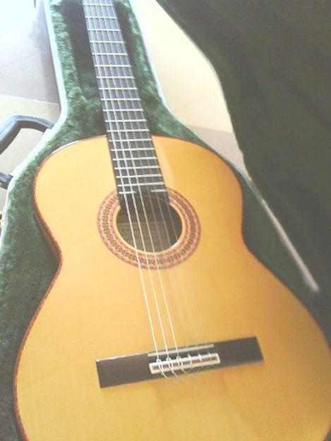 vendo guitarra de concierto de manuel rodrigez de cipres flamenca.