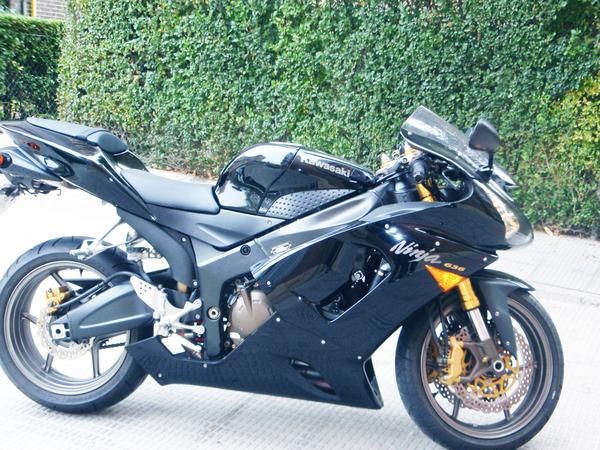 VENDO MOTO KAWASAKI NINJA 636