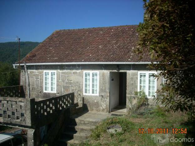 2 casas + FINCA DE 8000 m