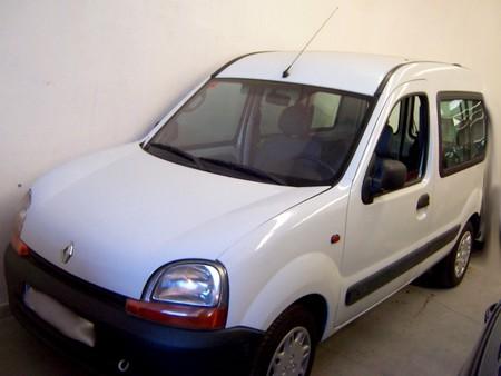 RENAULT KANGOO DIESEL CON AIRE ACONCIDICONADO  3500