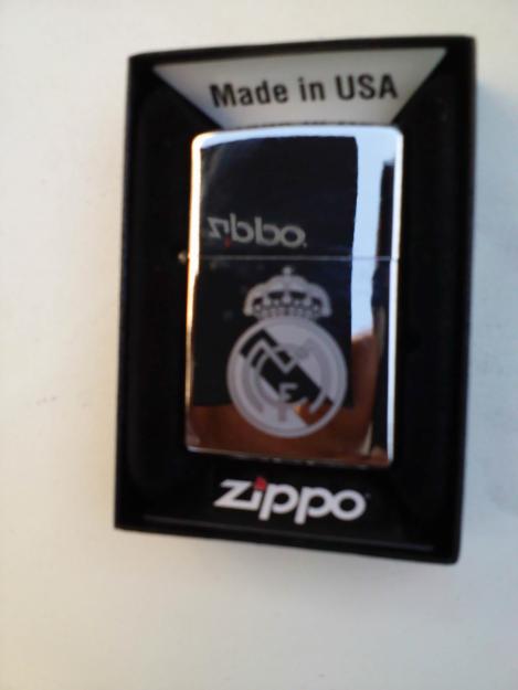 ZIPPO REAL MADRID AUTENTICO NUEVO A ESTRENAR  PERSONALIZADO