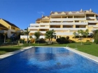 Apartamento con 3 dormitorios se vende en Estepona, Costa del Sol - mejor precio | unprecio.es