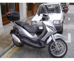 PIAGGIO beverly 250