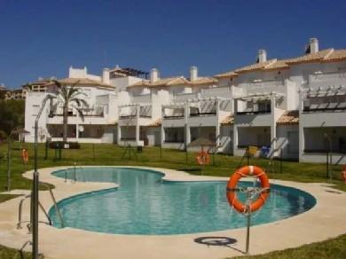Apartamento con 2 dormitorios se vende en Estepona, Costa del Sol