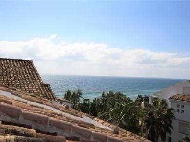 Apartamento con 4 dormitorios se vende en Marbella, Costa del Sol