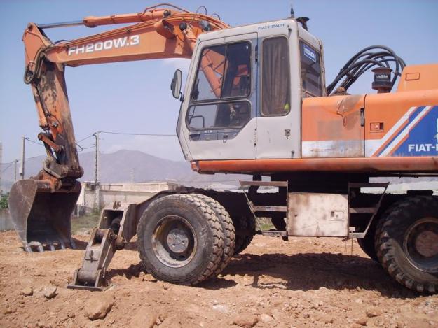 máquina retro-excavadora Fiat Hitachi 200W.3.