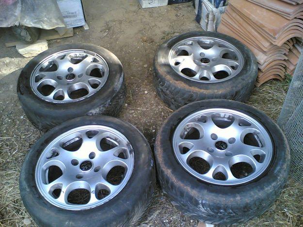 LLantas peugeot de 15 pulgadas orijinales .200€