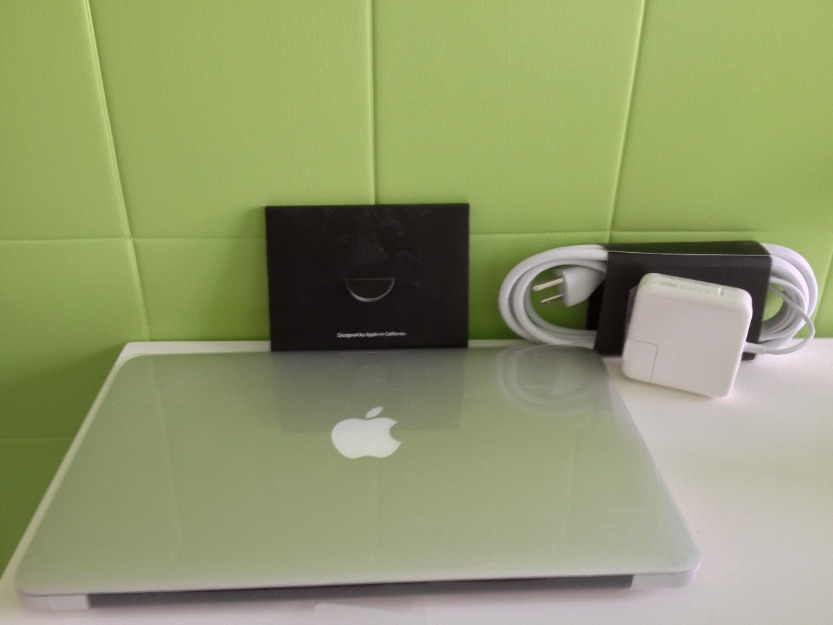 Macbook Air 11 Pulgadas 64 Gb Core I5 De Intel A 1,7 Ghz