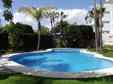 Apartamento con 4 dormitorios se vende en Marbella, Costa del Sol