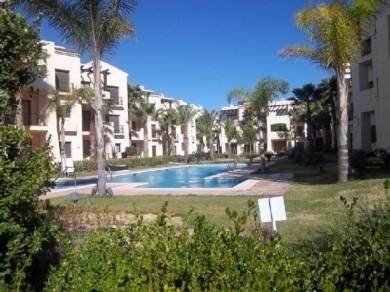 Adosado con 4 dormitorios se vende en Marbella, Costa del Sol