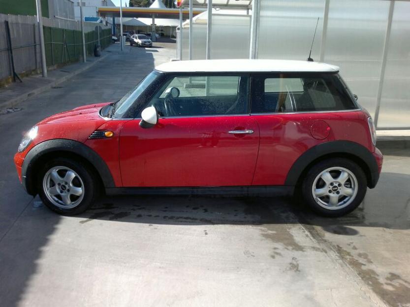 Mini cooper rojo 2007 1.6