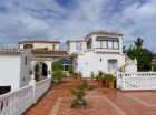 Chalet con 4 dormitorios se vende en Mijas Costa, Costa del Sol - mejor precio | unprecio.es