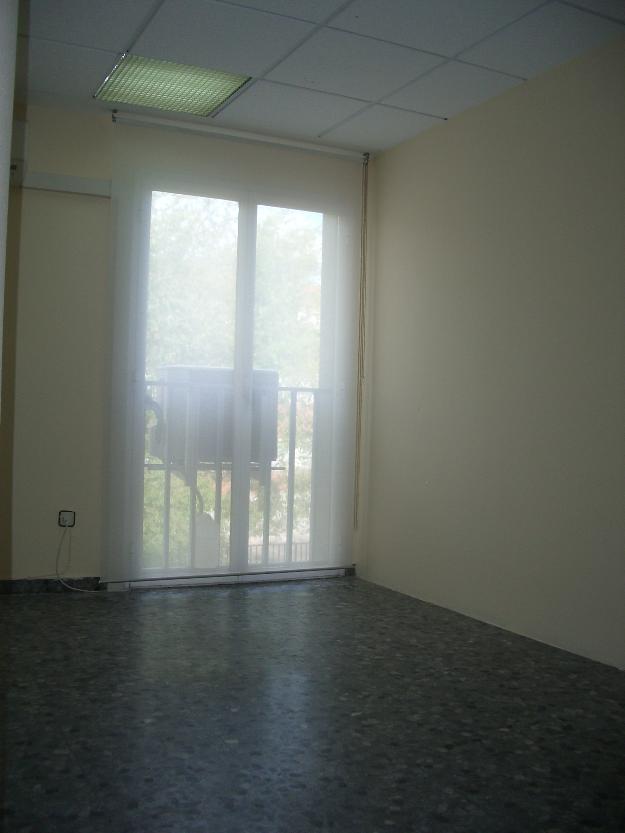 Se alquila local zona centro getafe