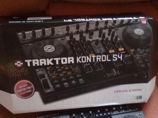 Traktor kontrol s4   nueva  factura accesorios  oportunidad