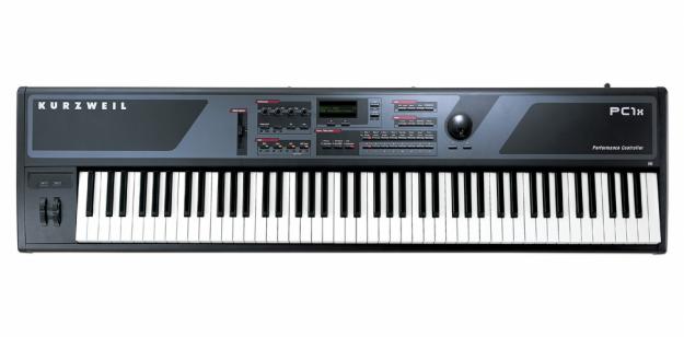 Vendo piano Kurzweil PC1X + flightcase