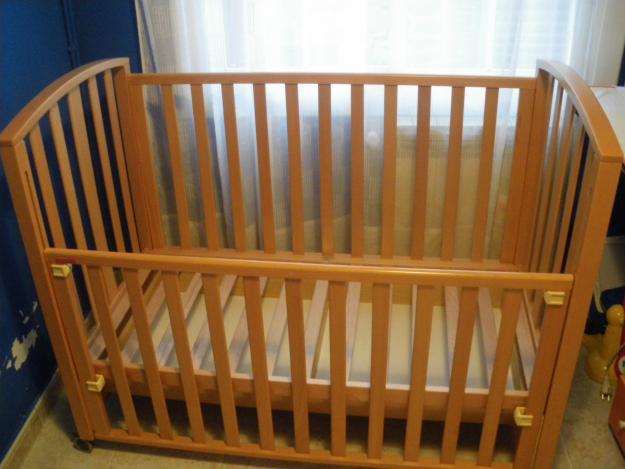 VENDO CUNA DE MADERA EN PERFECTO ESTADO COMPRADA HACE 3 AÑOS