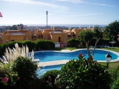 Apartamento con 2 dormitorios se vende en Estepona, Costa del Sol