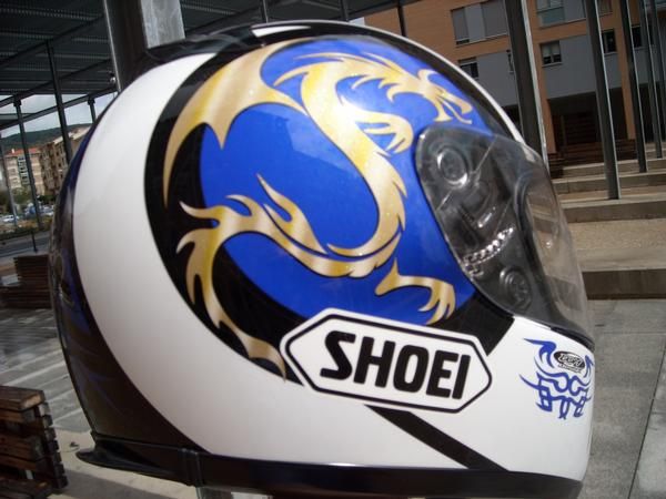 Casco SHOEI