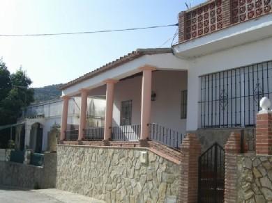 Chalet con 2 dormitorios se vende en Cortes de la Frontera, Serrania de Ronda