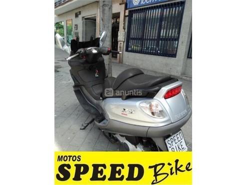 PIAGGIO X9 250