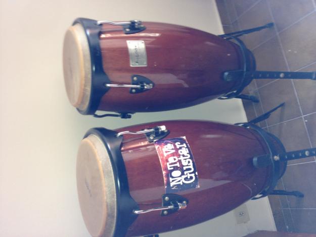 Tumba y Conga Set vendo oportunidad. Latin Percussion