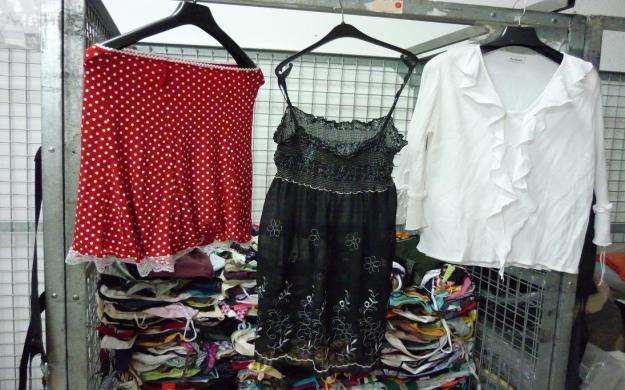 BLUSAS,VESTIDOS,BATAS