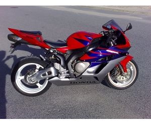 HONDA CBR 1000 RR