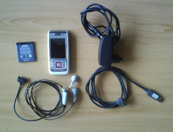 VENDO TELEFONO NOKIA E65