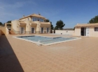 Chalet con 4 dormitorios se vende en Torremendo - mejor precio | unprecio.es