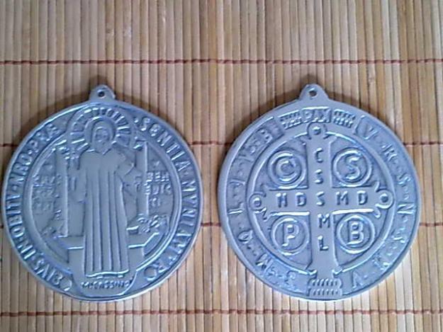 MEDALLAS DE SAN BENITO PROTECCION PEWTER PELTRE ORIGEN MEXICO