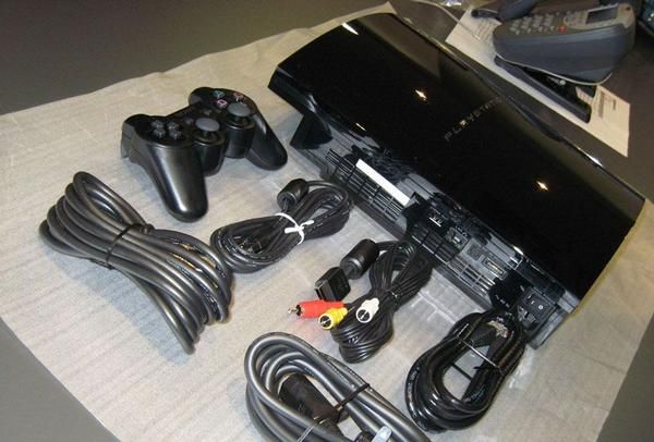 playstation 3 80 Gb y 3 juegos la vendo o cambio  por moto