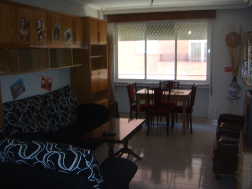 Habitación para chicas, zona alto del rollo, 180 € gastos incluidos