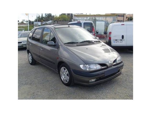 RENAULT LAGUNA G.T 1.9DCI LUX.DYN. 130