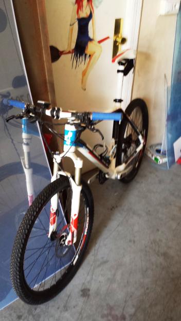 Vendo Mtb Cube hpc carbono