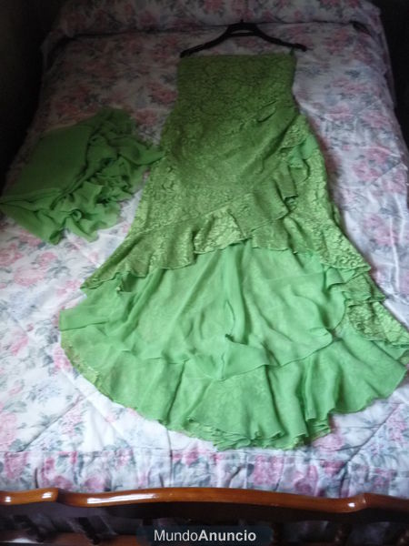 VENDO VESTIDOS Y  CONJUNTOS DE FIESTA (LOTE)