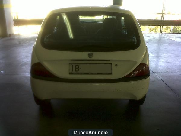 CHOLLO VENDO LANCIA YP EN MUY BUEN ESTADO