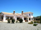 Chalet con 3 dormitorios se vende en Alora - mejor precio | unprecio.es