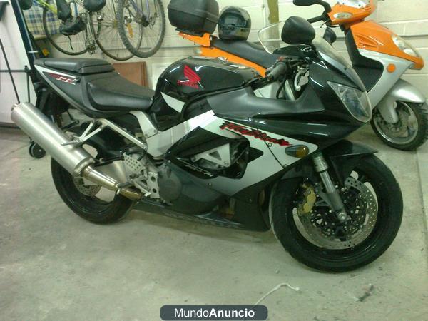 HONDA CBR 900RR FIREBLADE