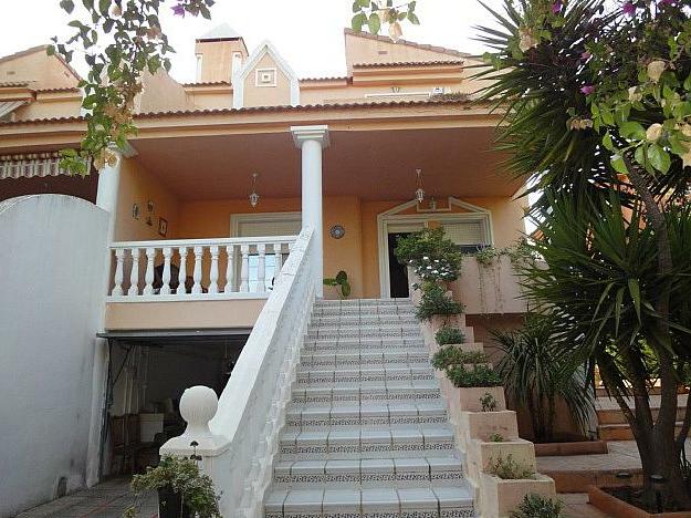 Casa pareada en Torrent