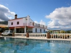 Chalet con 4 dormitorios se vende en Coin - mejor precio | unprecio.es