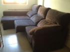 Se vende sofá con cheslong marrón - mejor precio | unprecio.es