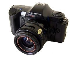 Camara reflex OLYMPUS OM-101 POWER FOCUS + objetivo OLYMPUS 35-70mm.