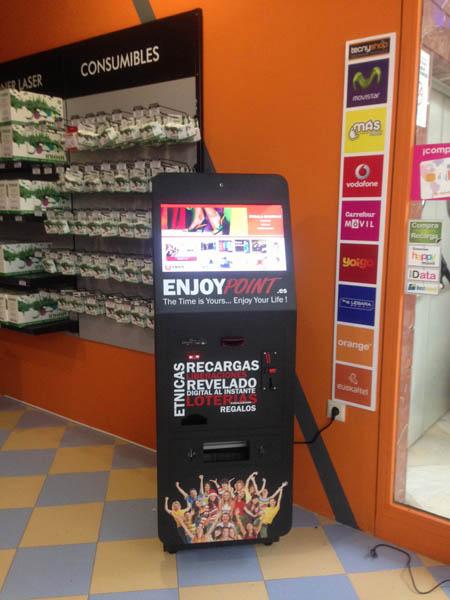 Kiosco fotográfico EnjoyPoint: también con canalización lotería, recargas, liberalizacione