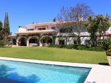 Chalet con 7 dormitorios se vende en Mijas Costa, Costa del Sol