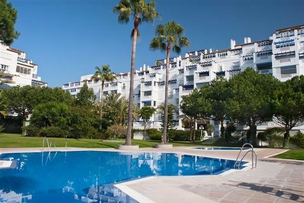 Apartamento a la venta en Puerto Banús Costa del Sol