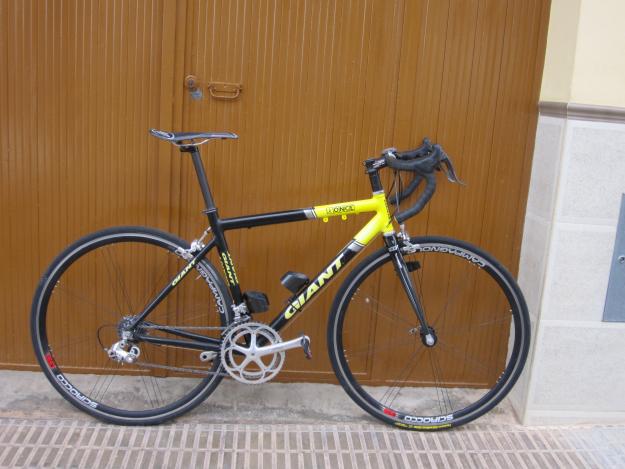 Bici Giant TCR aluminio. Original equipo Once. Ruedas campagnolo scirocco. 600€. Talla S.